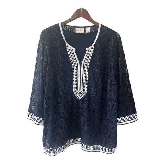Alfred Dunner Tops - Alfred Dunner Diamond Texture Overlay Navy Top Size 2X Women